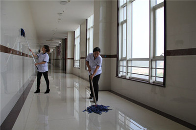 大江物业 专业保洁服务，洁净生活新体验