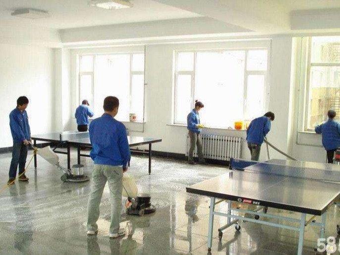 万洁居家政服务——一站式精细化生活空间优化专家